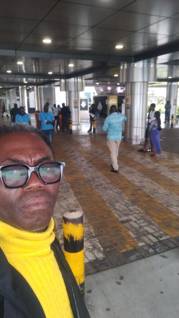 Between The Pearl And The Giant Of Africa: A Reporter’s Diary (1)