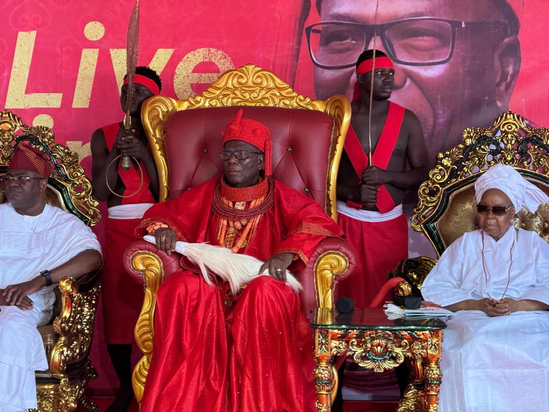 At 83, Ovie of Uvwie Unveils ‘Odyssey of Royalty’, Calls for Unity, Airfare Review