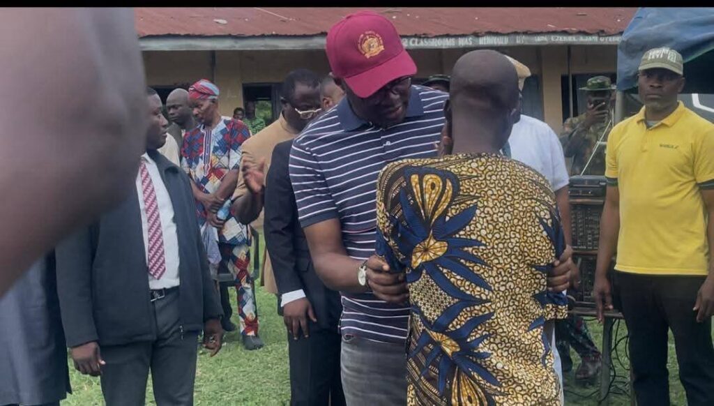 ‘Don’t Cry. I Have Come Here Because of You’: Makinde Visits Abducted Children’s Families as Federal Team Arrives Ogbomoso