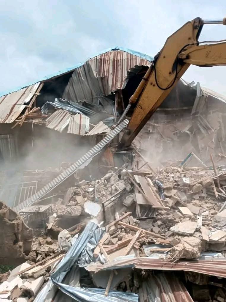 (PHOTOS) Makinde Demolishes Kidnappers’ Hideout in Adelabu Family Abduction Case