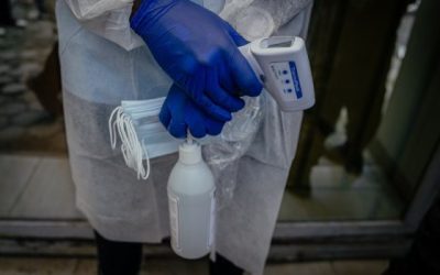 France Confirms First Home-Grown Ebola Case as Doctor Flies In from DRC