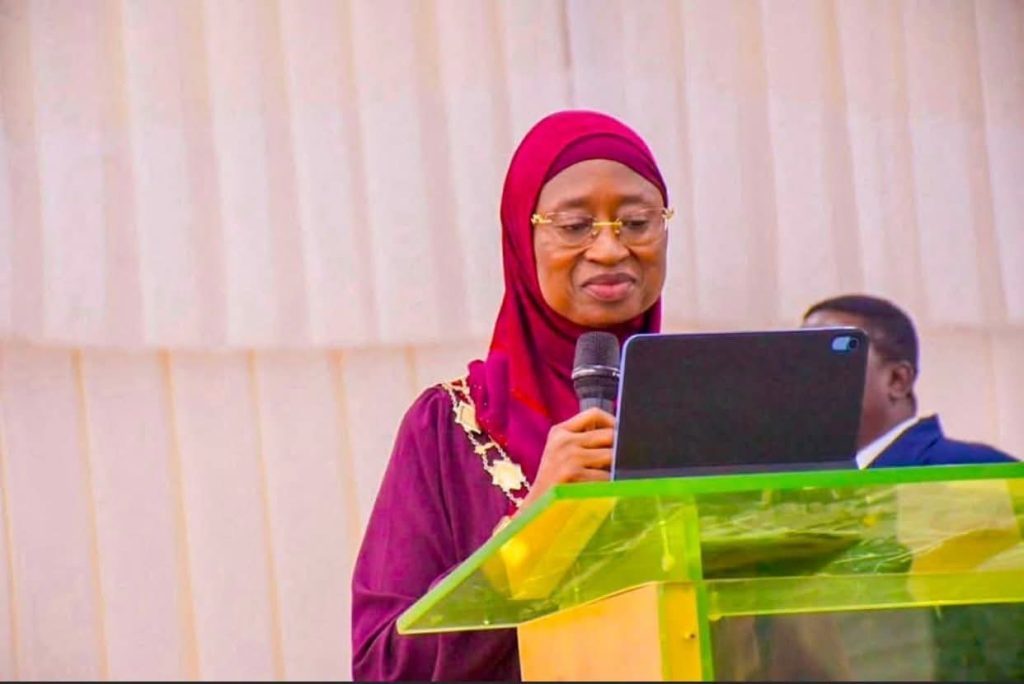 ICAN Inducts 879 Accounting Technicians, Charges Integrity
