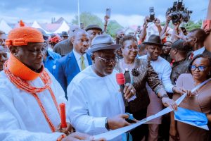 Oborevwori Inaugurates 12 Duplexes, Presents Cars To Permanent Secretaries