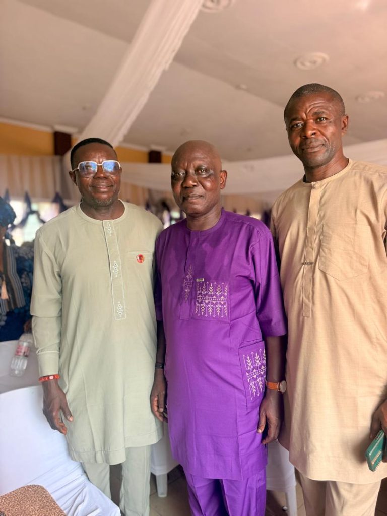 Priest Urges Nigerians to Prioritise Heaven, at Sylvester Ìdòwú's mother's burial
